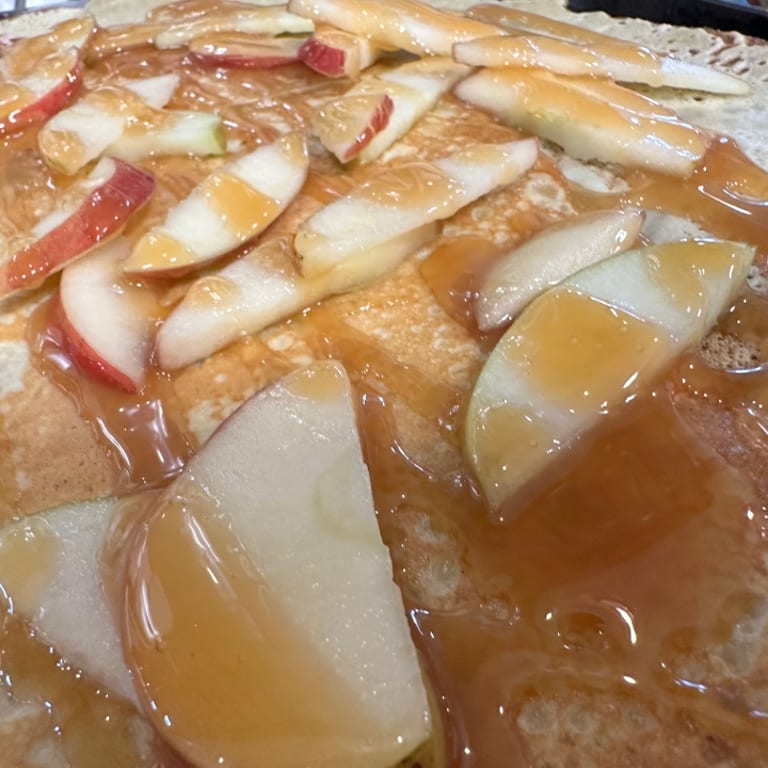 Delicious Caramel Apple Crepes